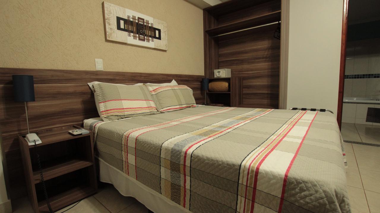 Beira Lago Palace Hotel Morrinhos  Habitación foto